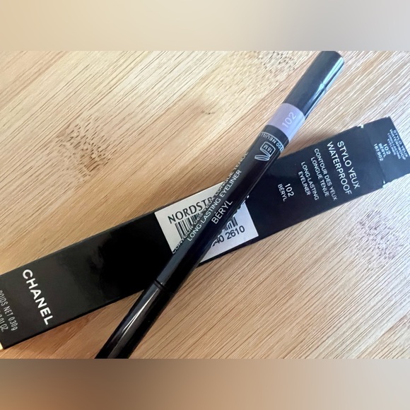 BNIB Chanel Stylo Yeux in Beryl 102 Limited Edition Discontinued - Picture 4 of 8